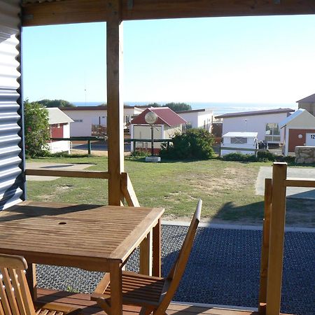 Seaspray Beach Holiday Park Донґара Екстер'єр фото