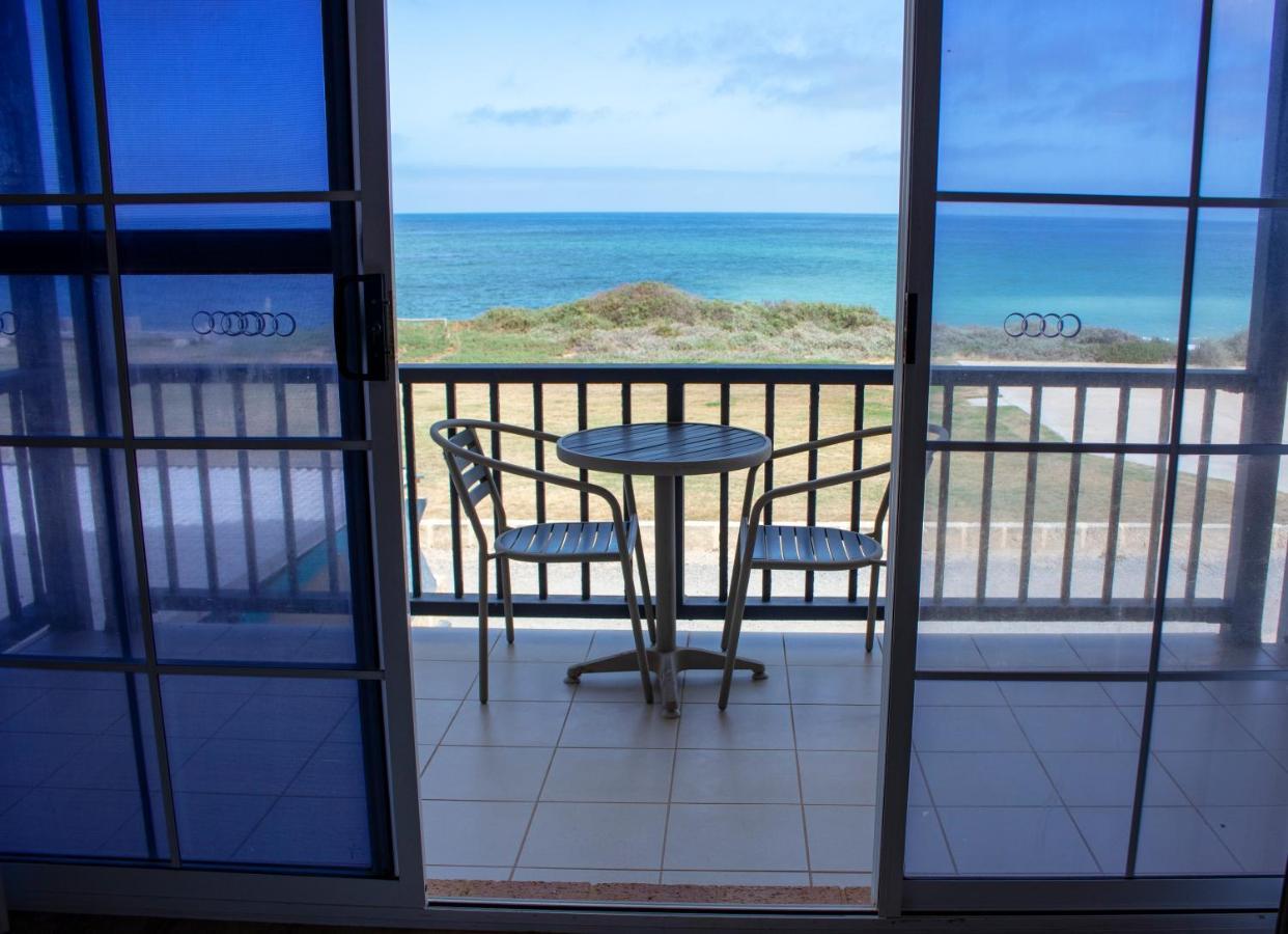 Seaspray Beach Holiday Park Донґара Екстер'єр фото