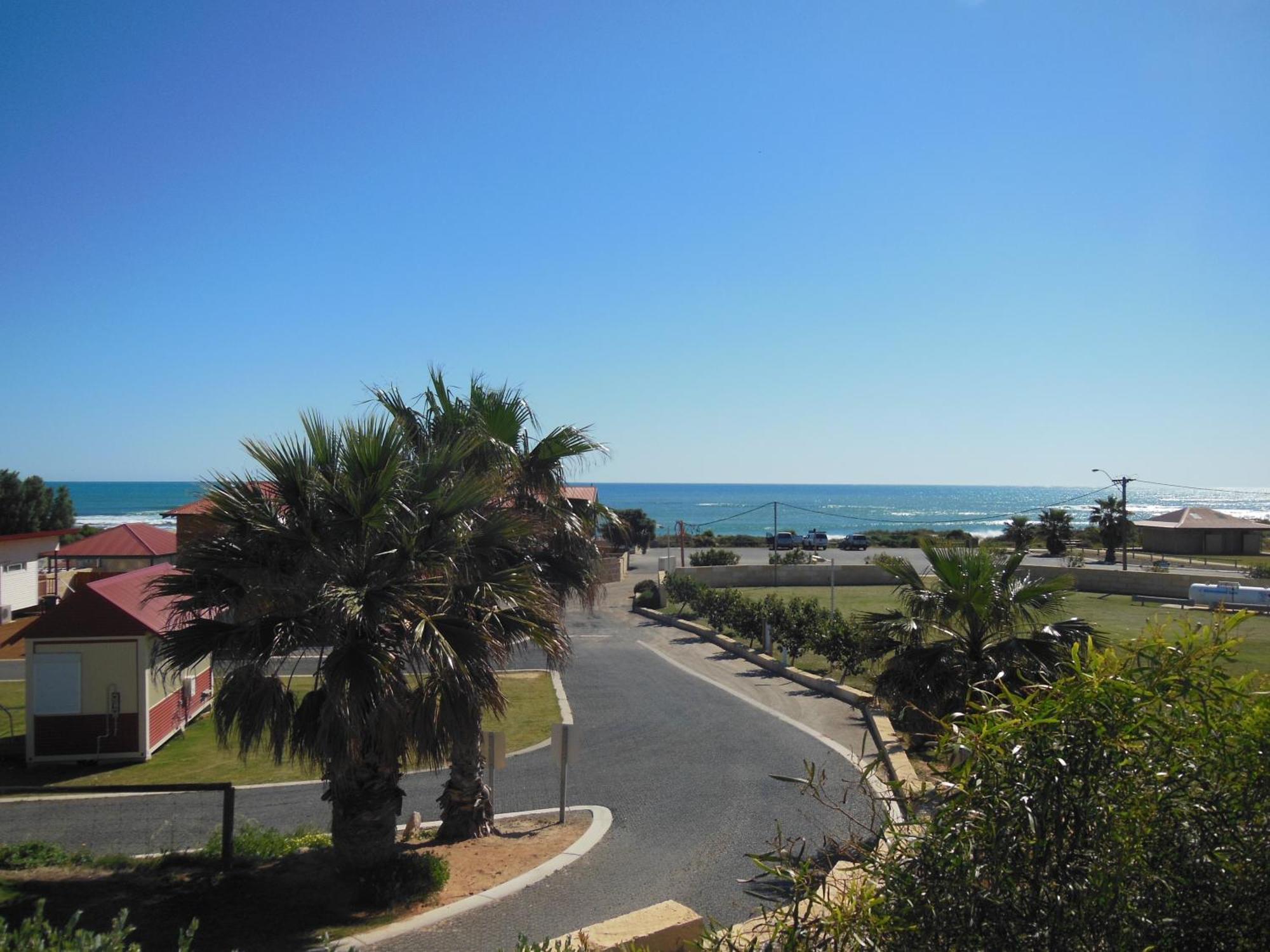 Seaspray Beach Holiday Park Донґара Екстер'єр фото
