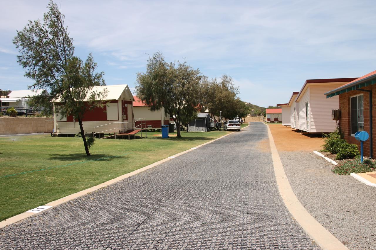 Seaspray Beach Holiday Park Донґара Екстер'єр фото